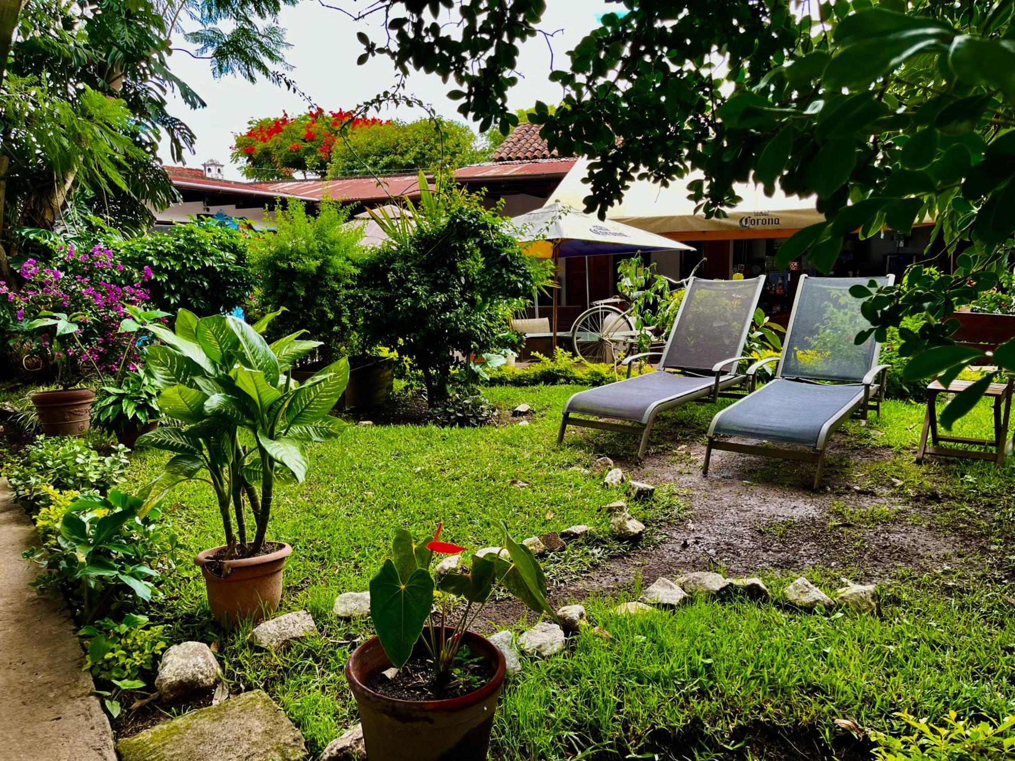 Hostal Antigüeño Antigua Exterior foto