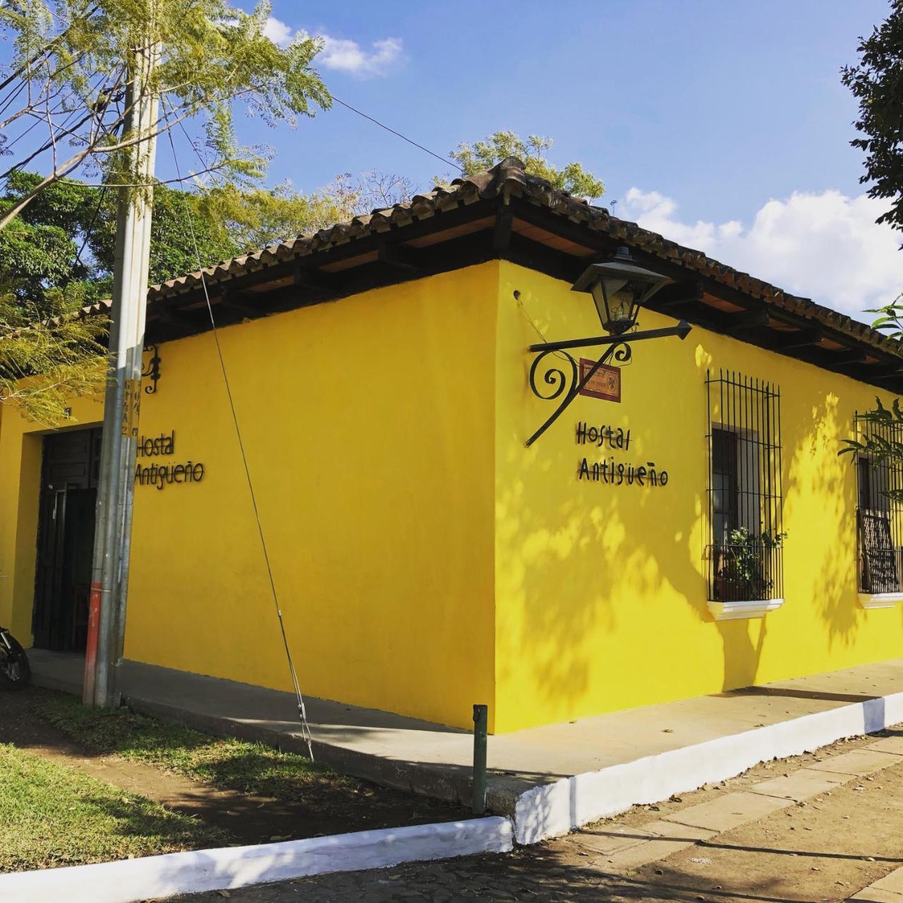 Hostal Antigüeño Antigua Exterior foto